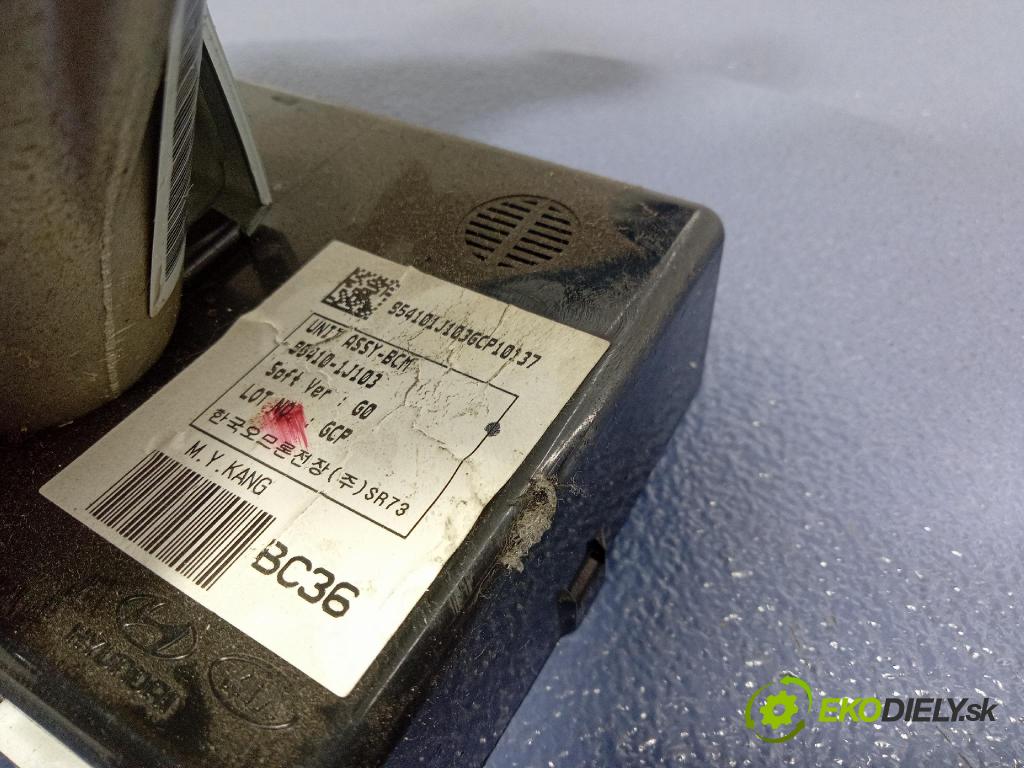 Hyundai I20 2011 Stĺpik volant x 56300-1J700