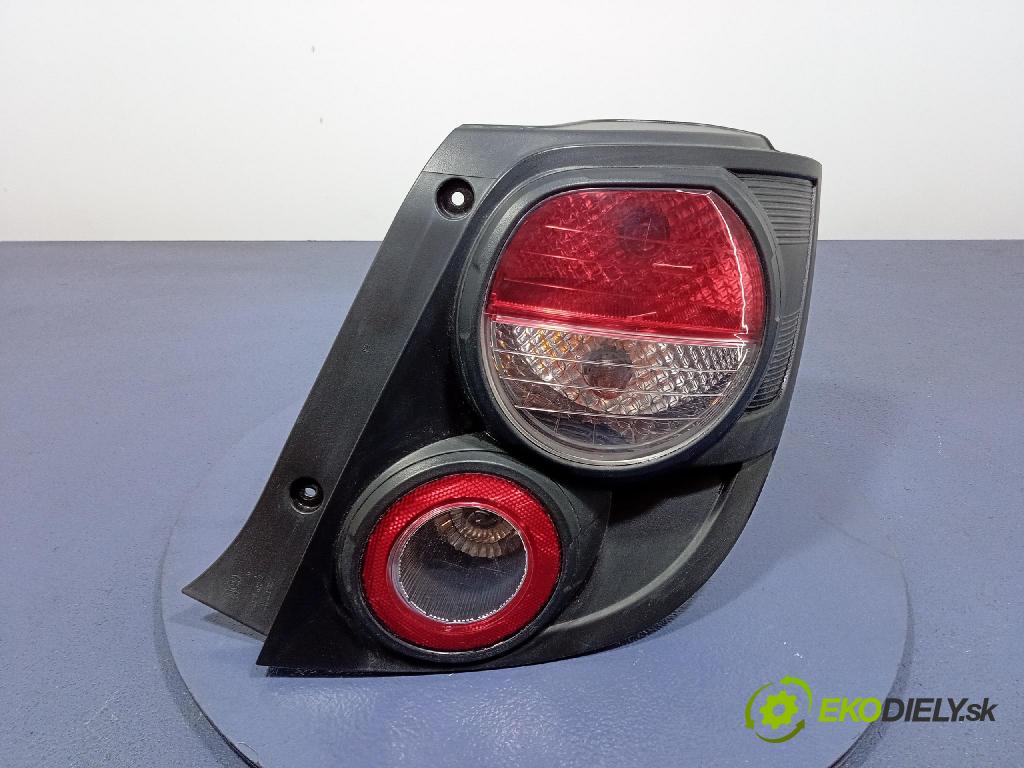 Chevrolet Aveo 2012 svetlo / reflektor zad Prava: Vonkajsia: