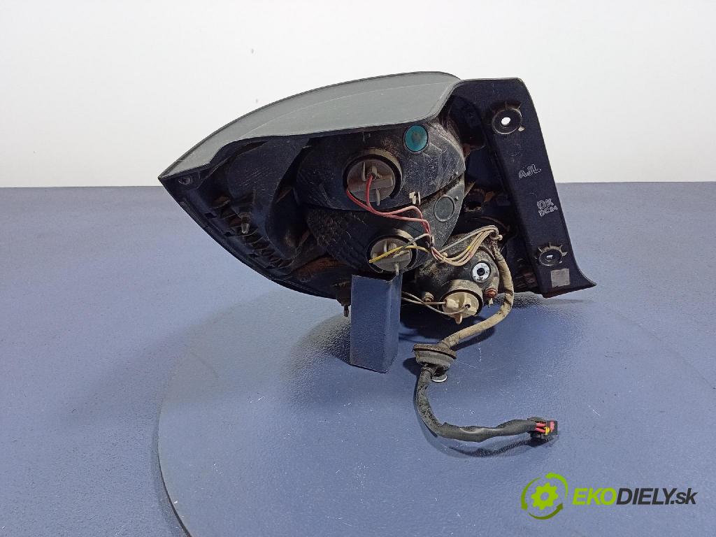 Chevrolet Aveo 2012 svetlo / reflektor zad Prava: Vonkajsia: