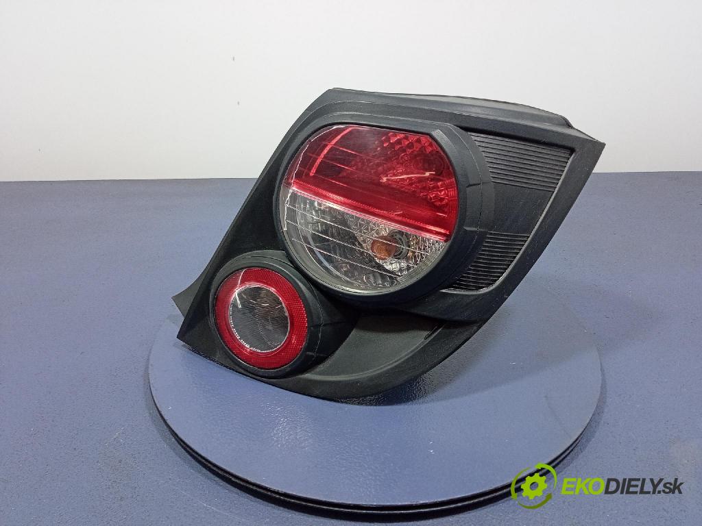 Chevrolet Aveo 2012 svetlo / reflektor zad Prava: Vonkajsia: