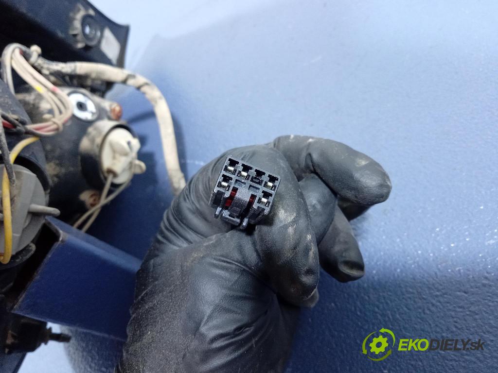 Chevrolet Aveo 2012 svetlo / reflektor zad Prava: Vonkajsia: