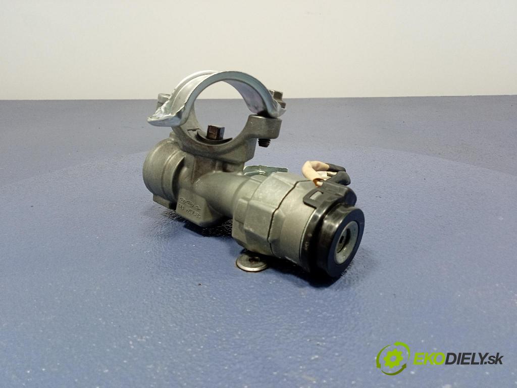 Hyundai I20 2011 Spínač zapaľovania: