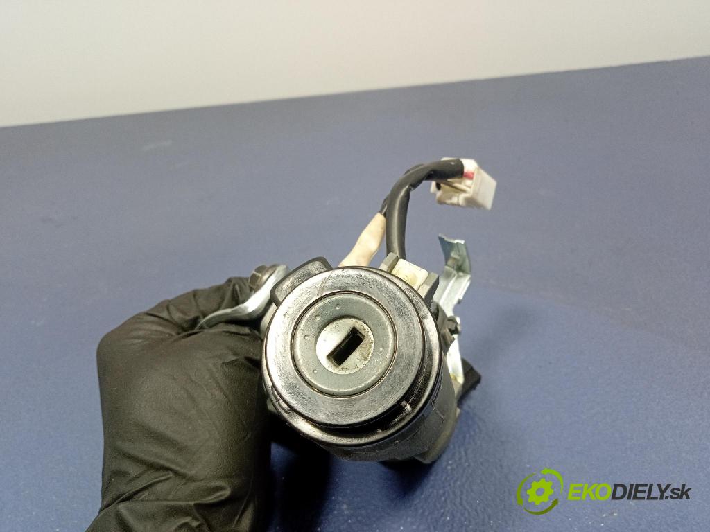 Hyundai I20 2011 Spínač zapaľovania: