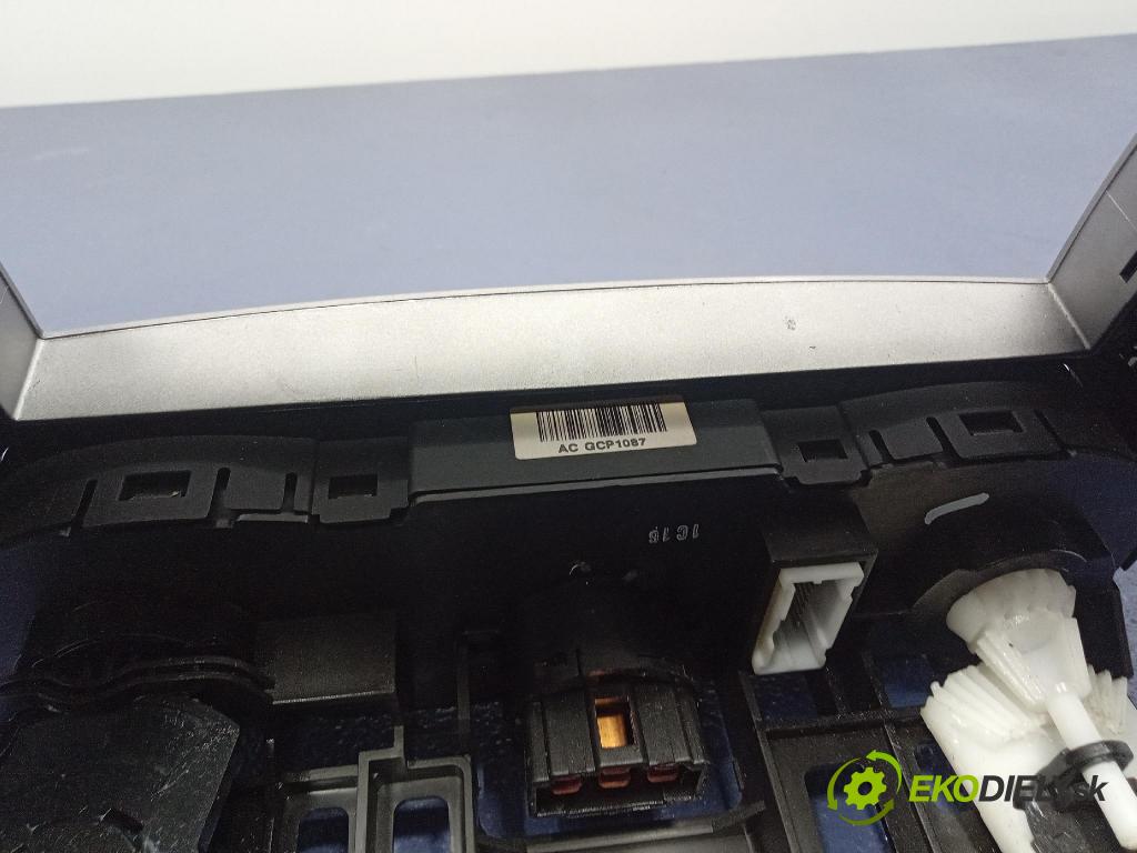 Hyundai I20 2011 prepínač Klimatizácia: Prúd vzduchu: