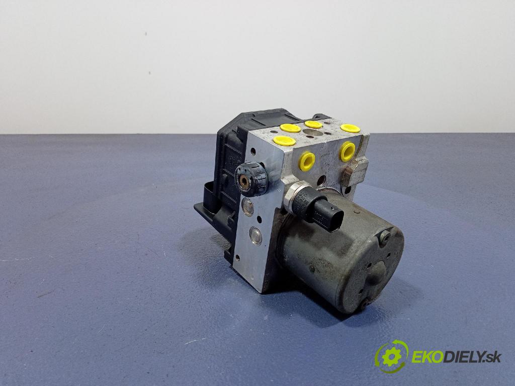 Audi A4 2003 čerpadlo ABS x 8E0614517