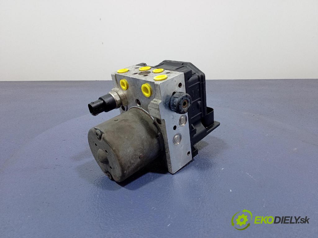 Audi A4 2003 čerpadlo ABS x 8E0614517