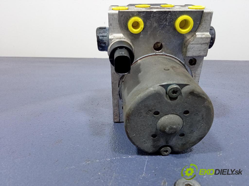 Audi A4 2003 čerpadlo ABS x 8E0614517
