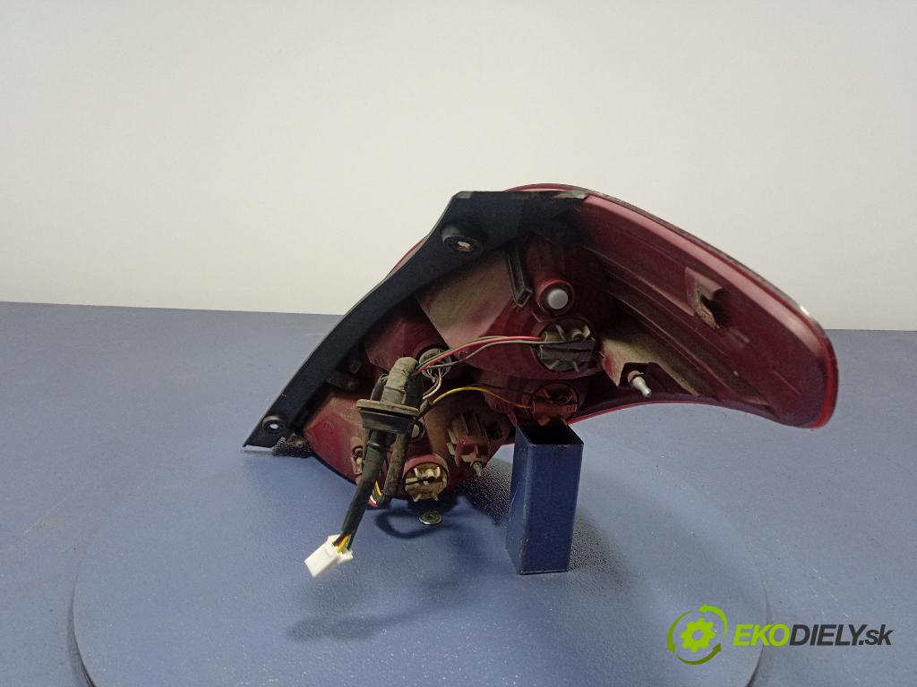 Hyundai I20 2011 svetlo / reflektor zad ľavá Vonkajsia: 92401-4P000