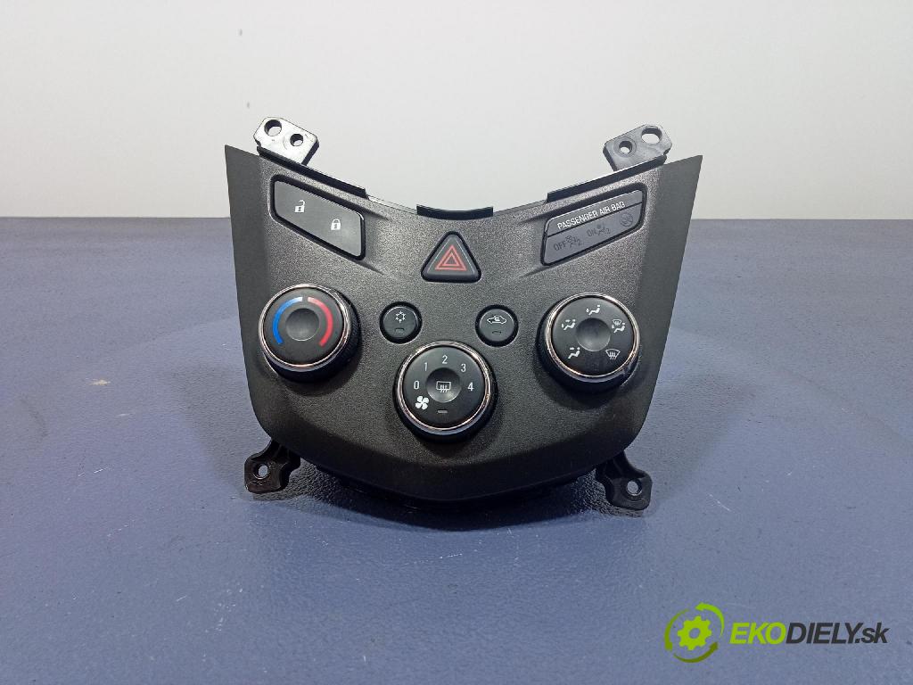Chevrolet Aveo 2012 prepínač Klimatizácia: Prúd vzduchu: 95076683