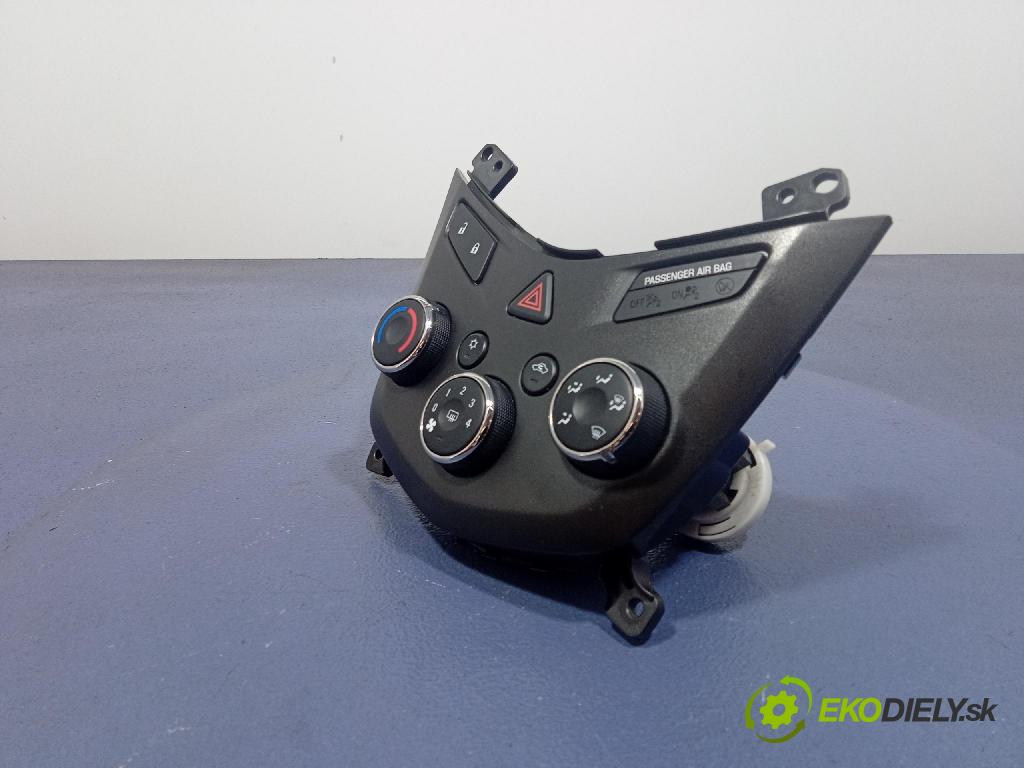 Chevrolet Aveo 2012 prepínač Klimatizácia: Prúd vzduchu: 95076683