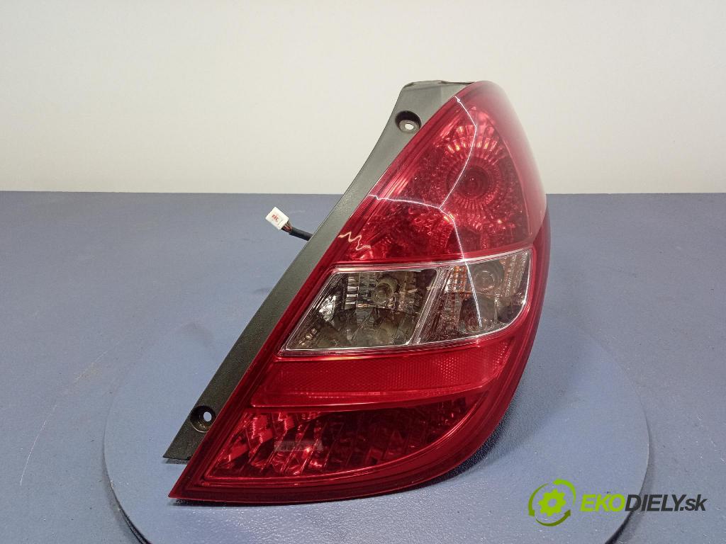 Hyundai I20 2011 svetlo / reflektor zad Prava: Vonkajsia: 92402-4P000