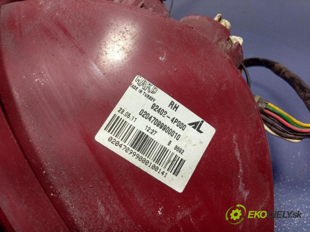 Hyundai I20 2011 svetlo / reflektor zad Prava: Vonkajsia: 92402-4P000