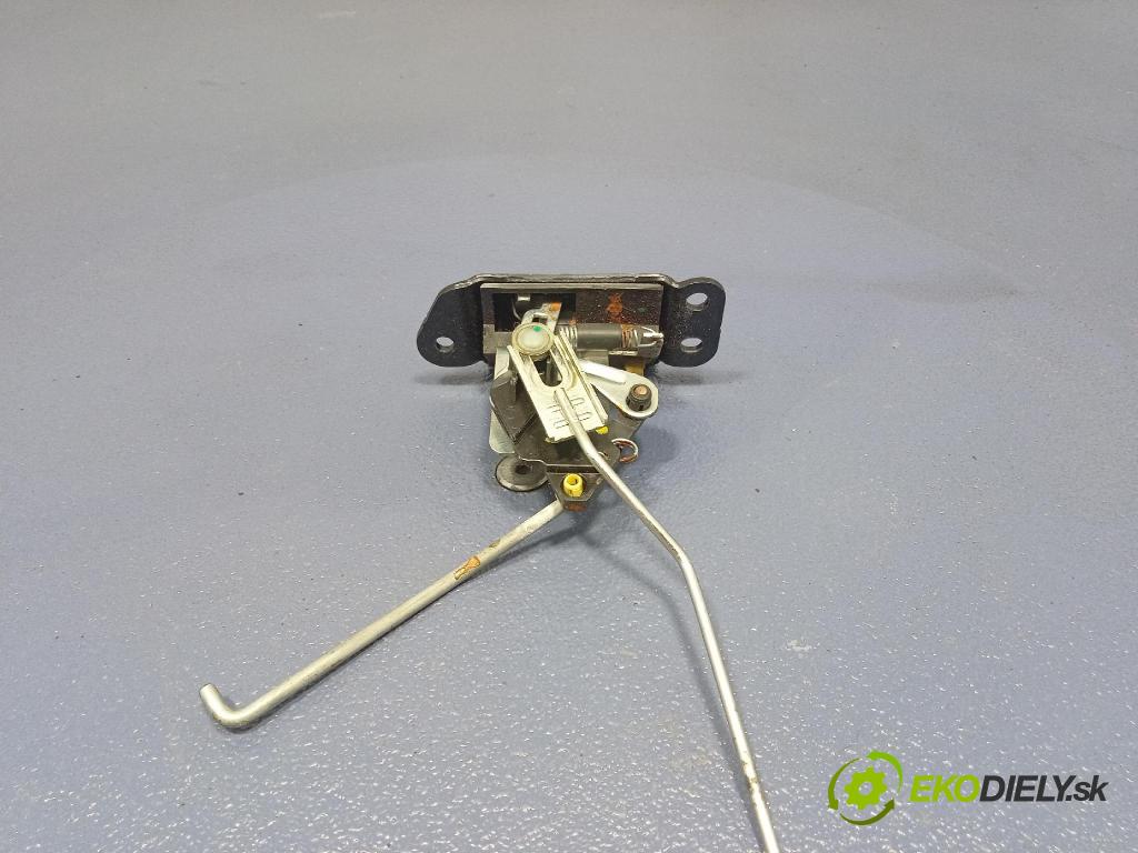 Hyundai I20 2011 zámok Klapky: kufra: