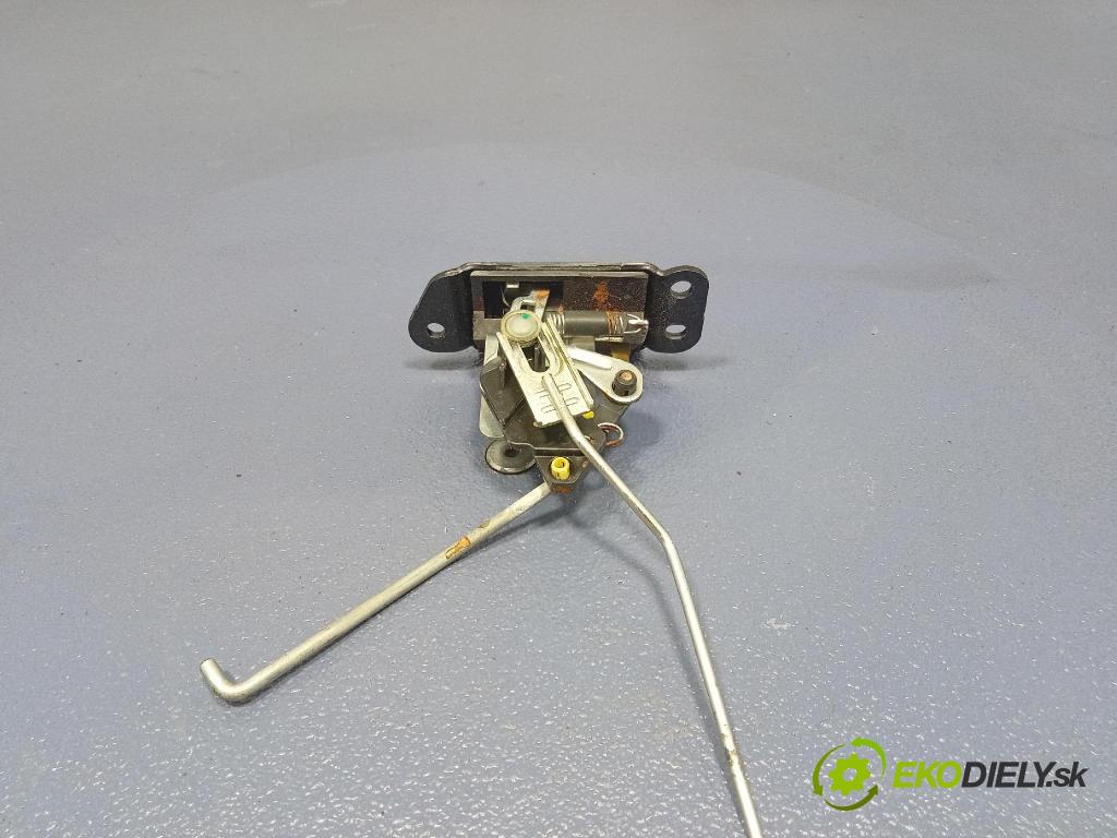 Hyundai I20 2011 zámok Klapky: kufra: