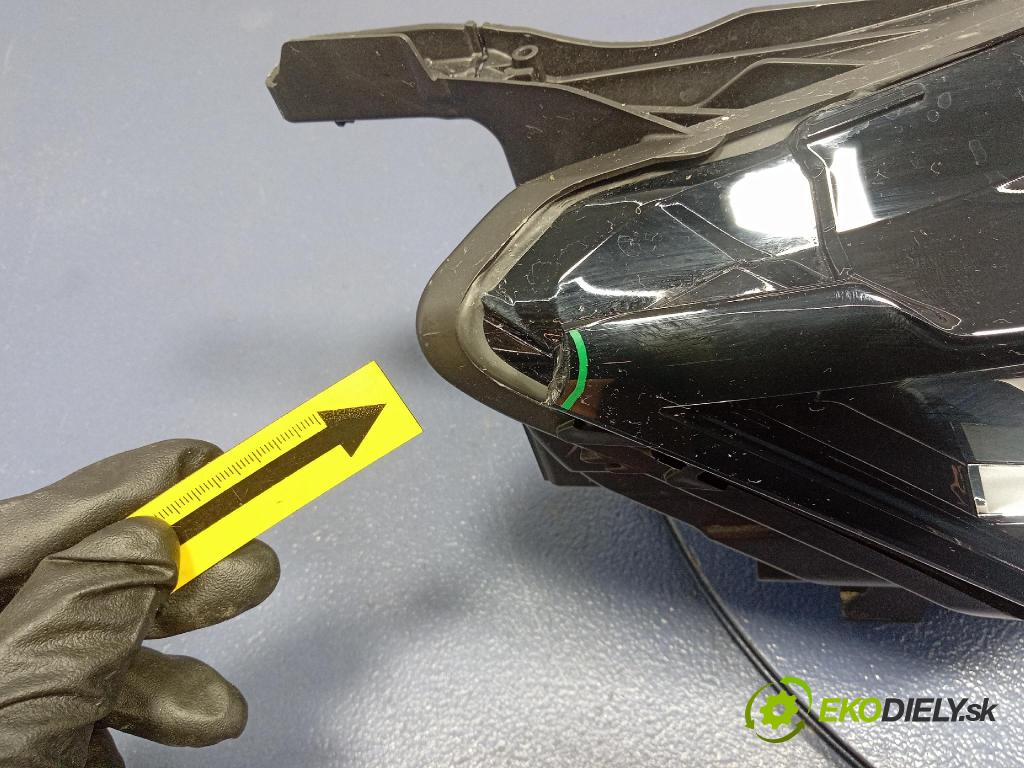 Renault Rafale 0 Reflektor: v pravo: 260104156R