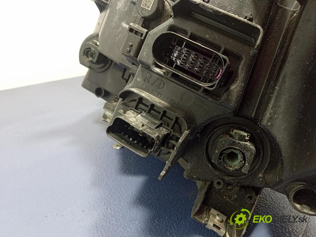 Renault Rafale 0 Reflektor: v pravo: 260104156R