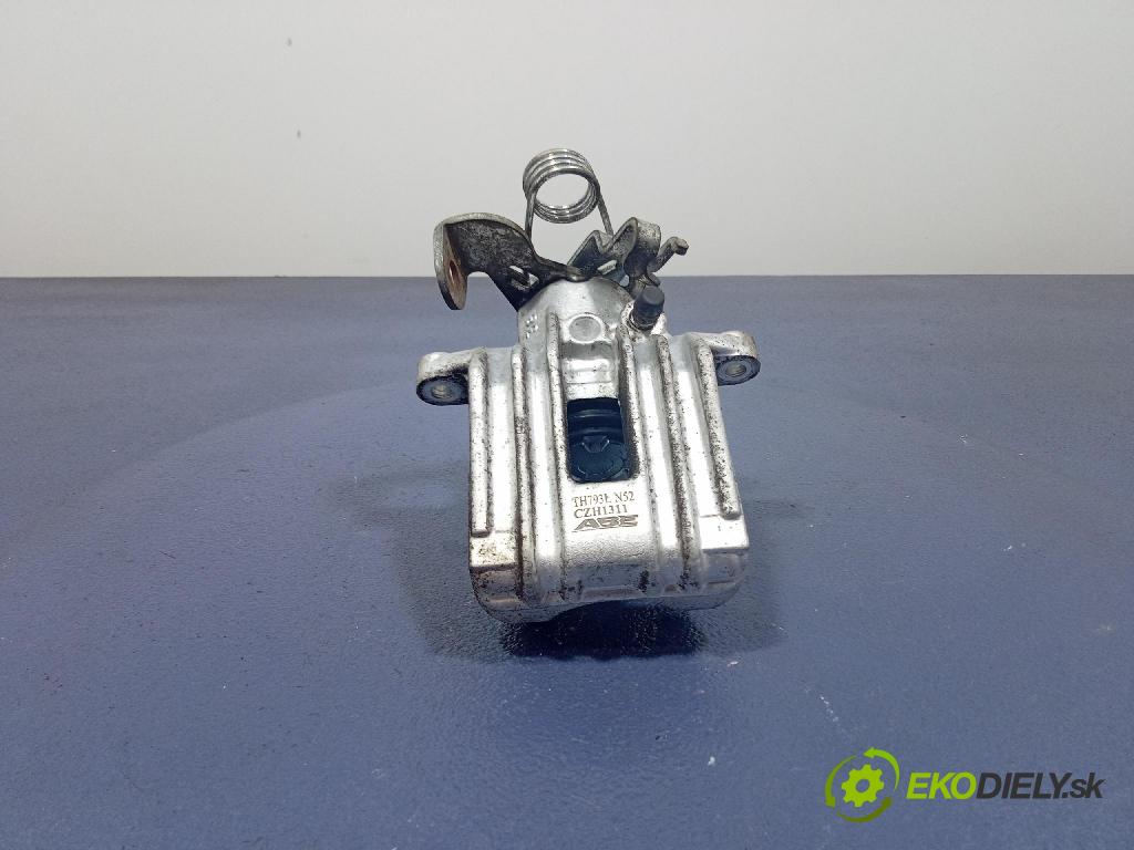 Audi A4 2003 brzdič brzdový zad v pravo: CZH1311