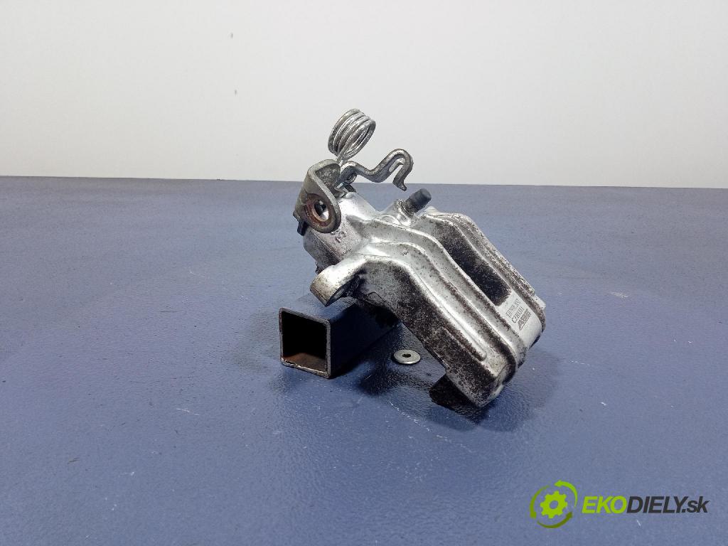 Audi A4 2003 brzdič brzdový zad v pravo: CZH1311