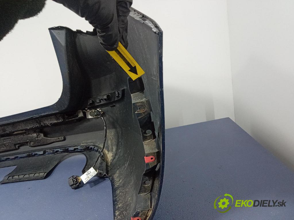 Opel Astra 2011 nárazník zad