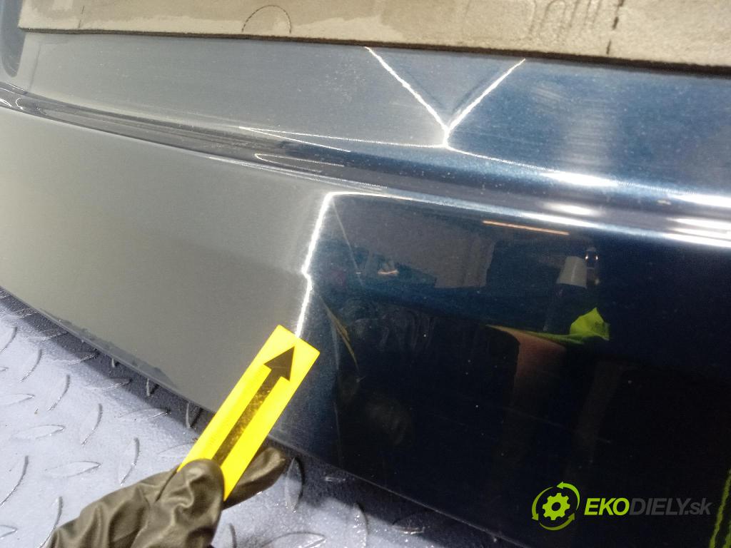 Opel Astra 2011 zadna dveře kufra: kufra: