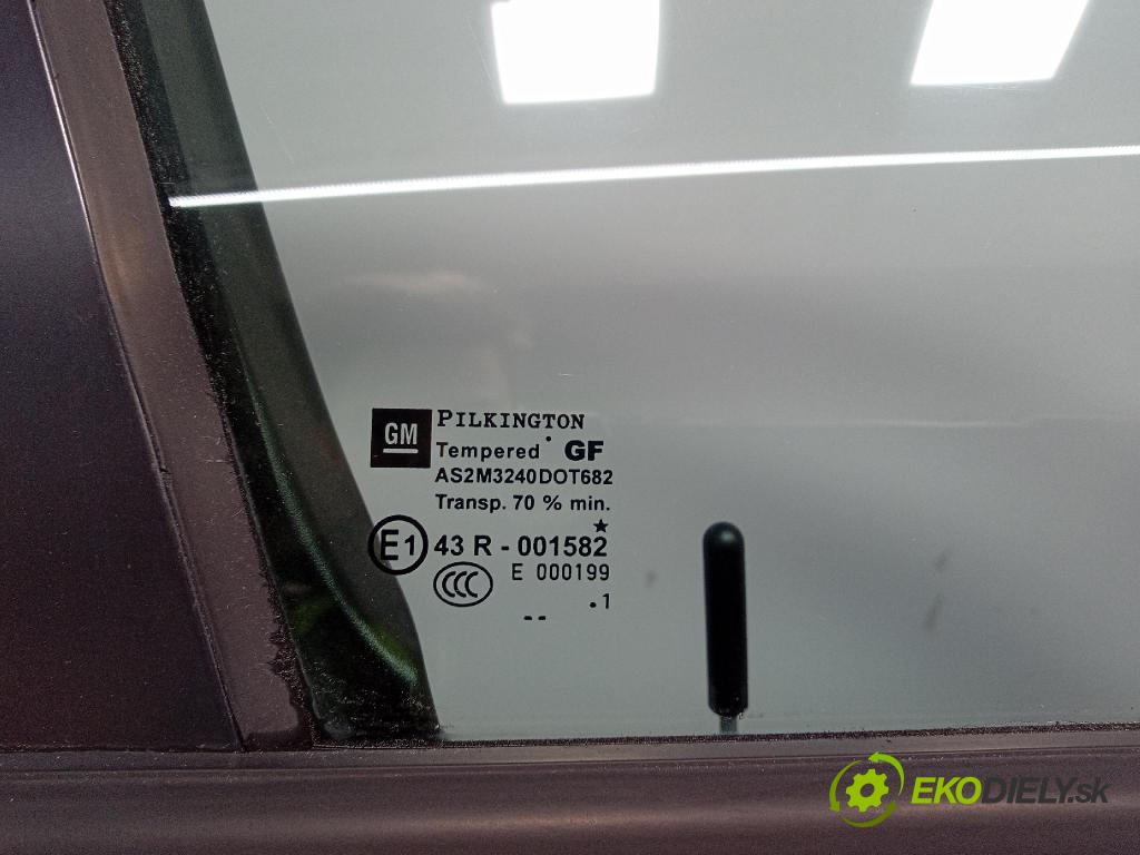 Opel Astra 2011 dveře před prave