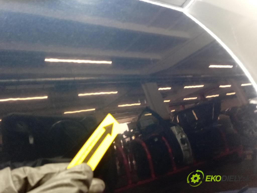 Opel Astra 2011 dveře před prave