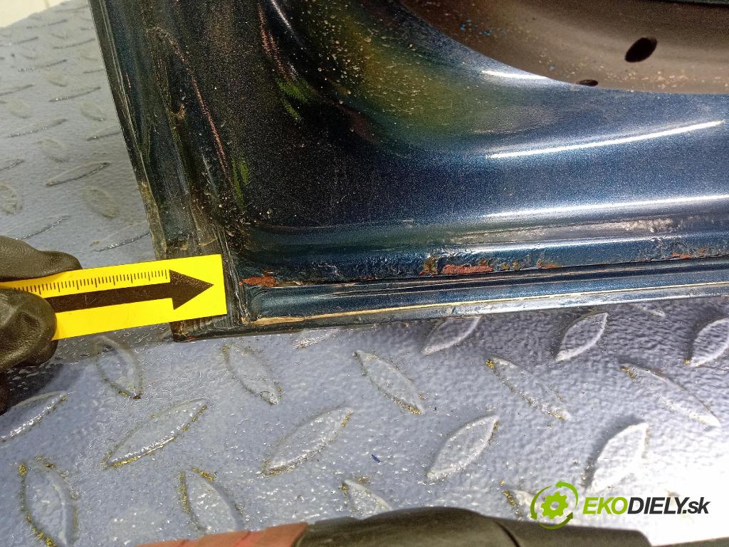 Opel Astra 2011 dveře před prave