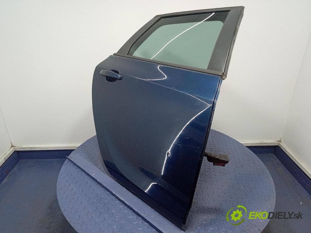 Opel Astra 2011 dvere zad pravé