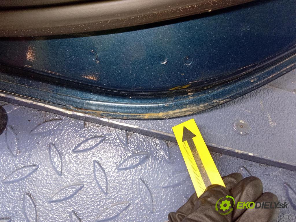 Opel Astra 2011 dvere zad pravé