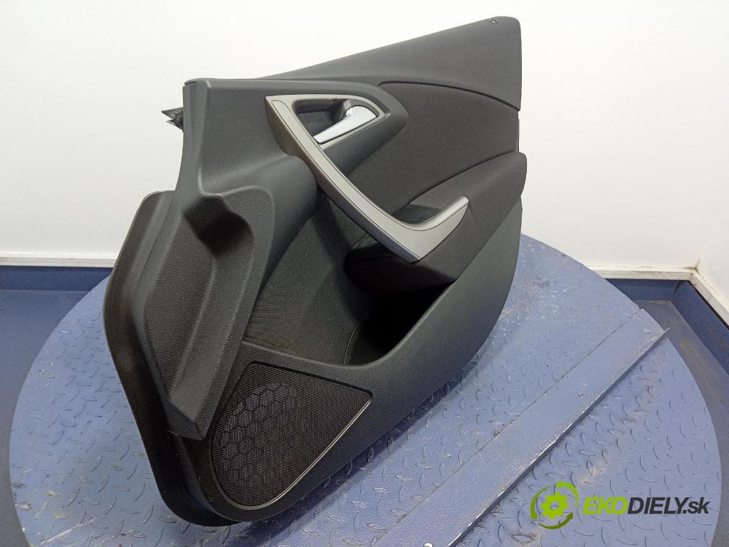 Opel Astra 2011 Čalounictví: dvere Predné Prava: