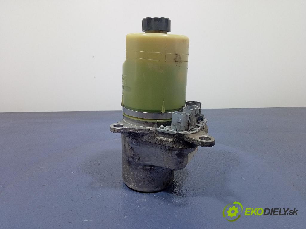 Ford C-max 2003 čerpadlo Asistencia: Manažéri: 3M51-3K514