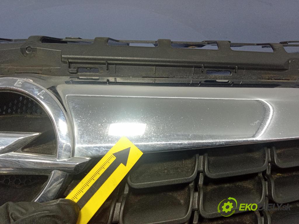 Opel Astra 2011 miežka / Gril: 13266577