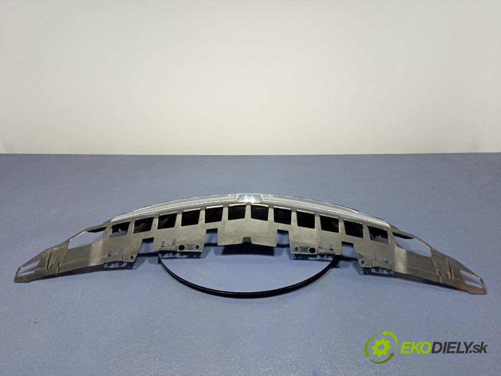 Opel Astra 2011 miežka / Gril: 13266577