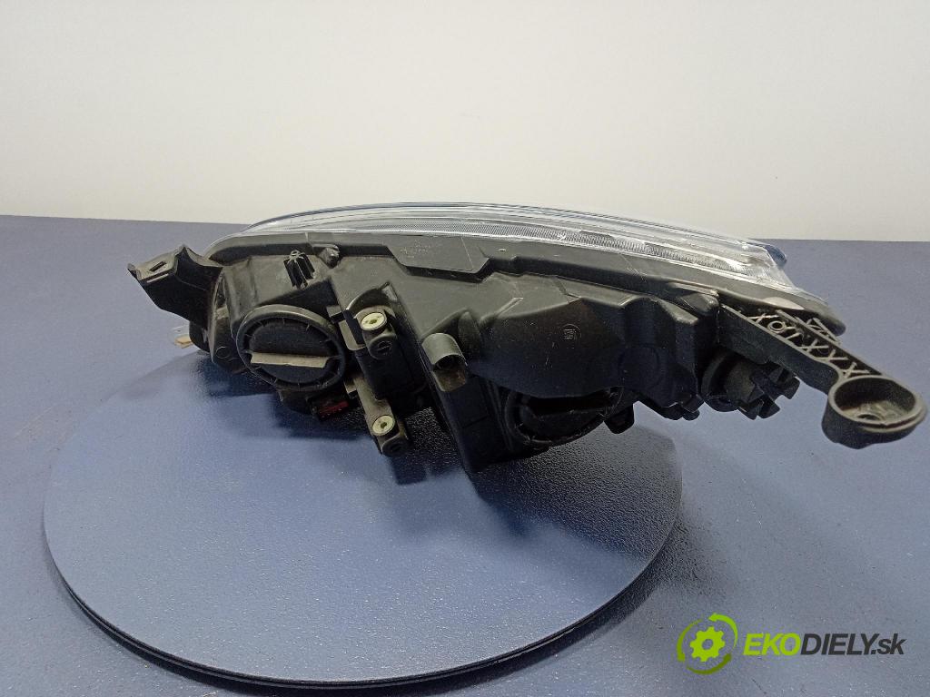 Opel Astra 2011 Reflektor: v pravo: 13253647RH