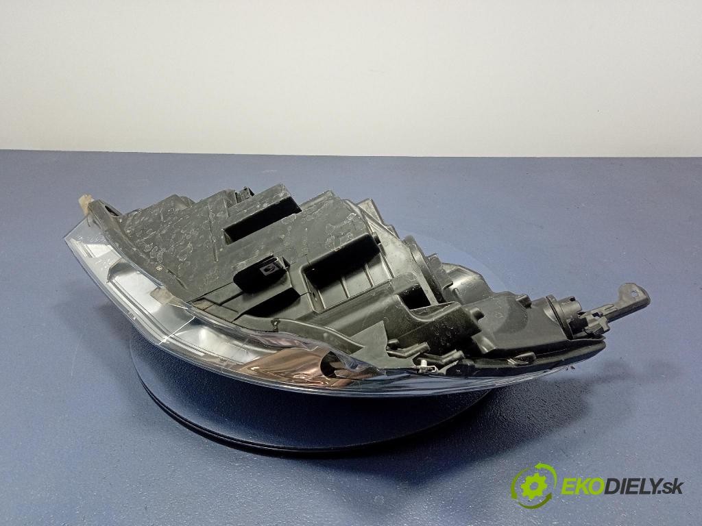 Opel Astra 2011 Reflektor: v pravo: 13253647RH