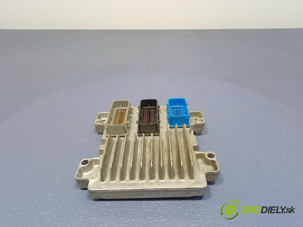 Opel Astra 2011 riadiaca jednotka Motor: 12644081