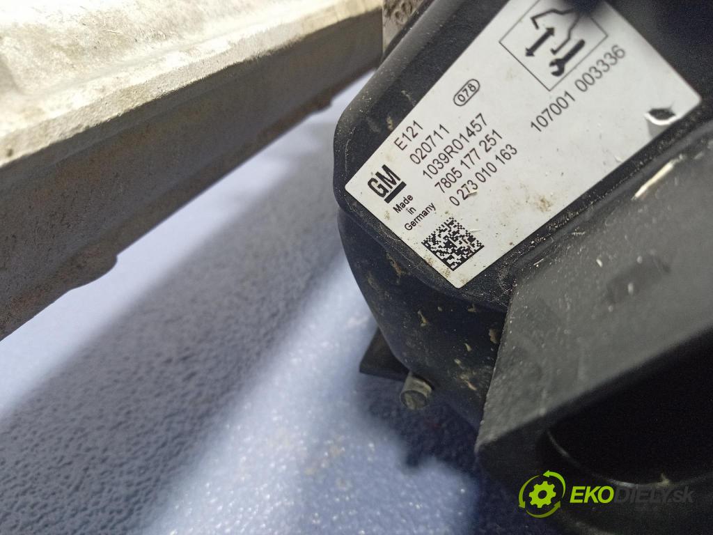 Opel Astra 2011 Ozubené kolo: volant 13363851