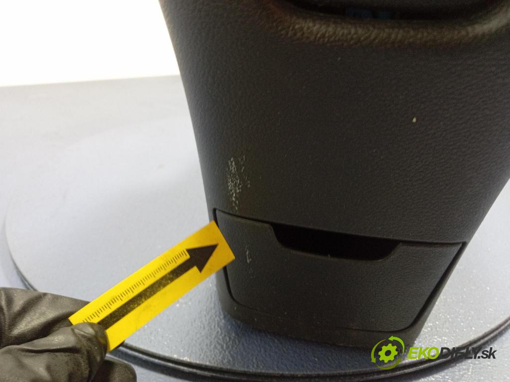 Opel Astra 2011 tunel Stredný: 13317404