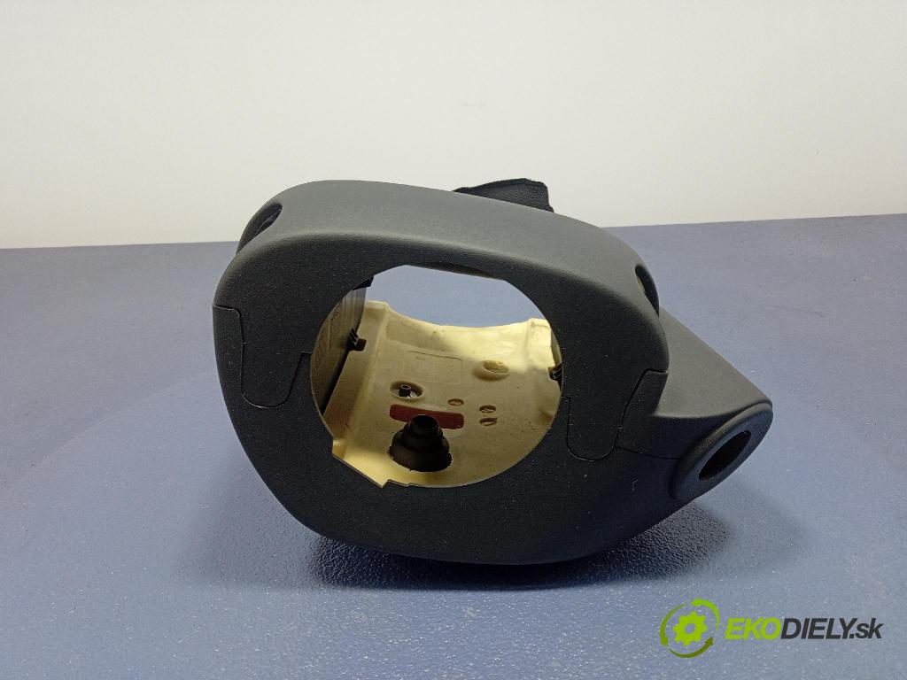 Opel Astra 2011 kryt Plast: Interiéry: 1709217