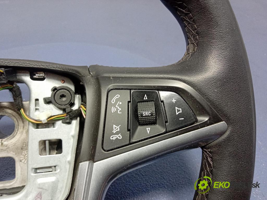 Opel Astra 2011 volant 13351025