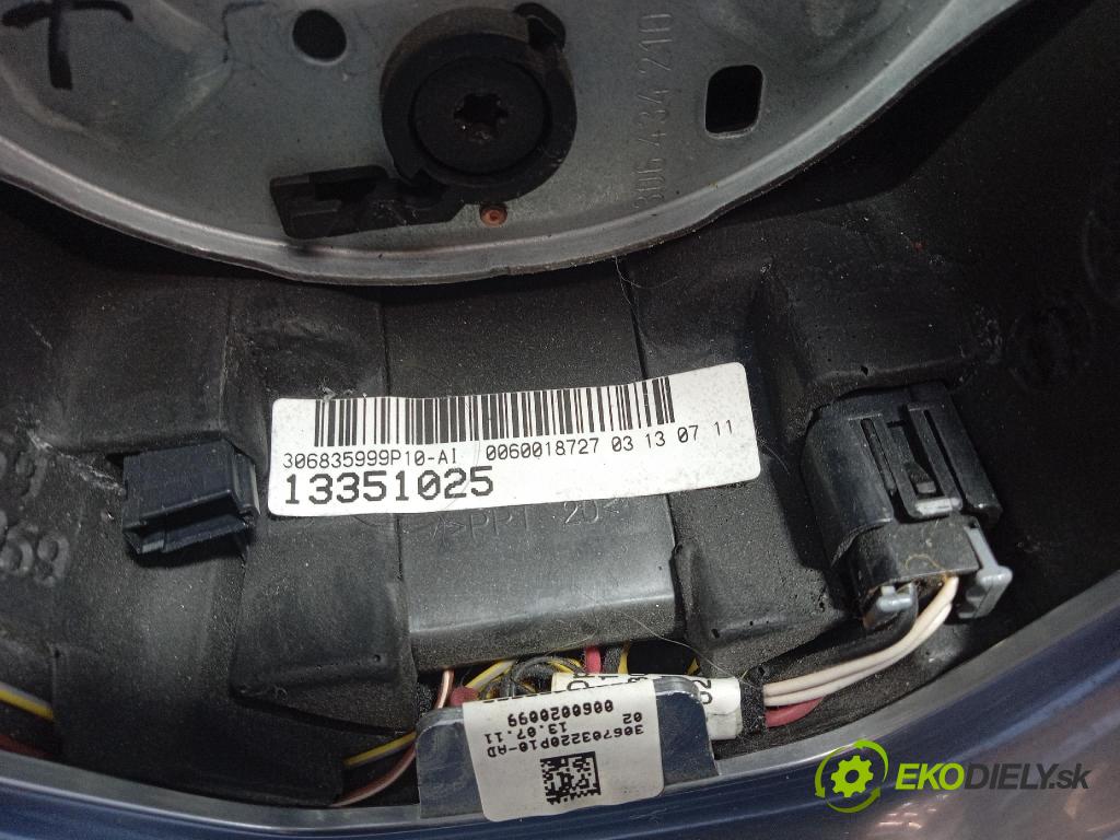 Opel Astra 2011 volant 13351025
