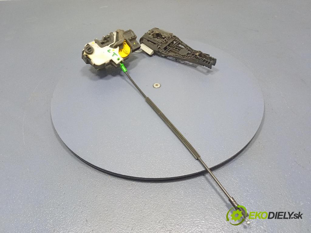 Opel Astra 2011 zámok dvere zad Vľavo: 3023881LH