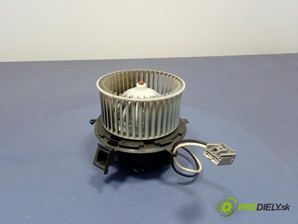 Opel Astra 2011 ventilátor Vzduch: 25020140