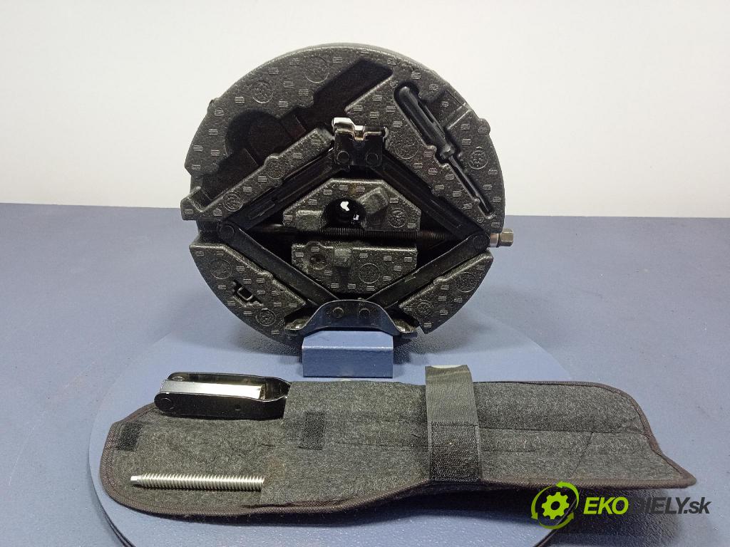 Opel Astra 2011 Kulisa radenia