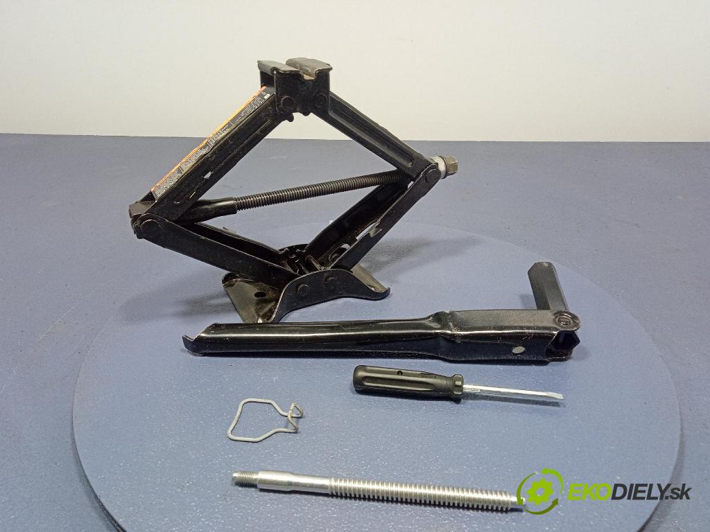 Opel Astra 2011 Kulisa radenia 