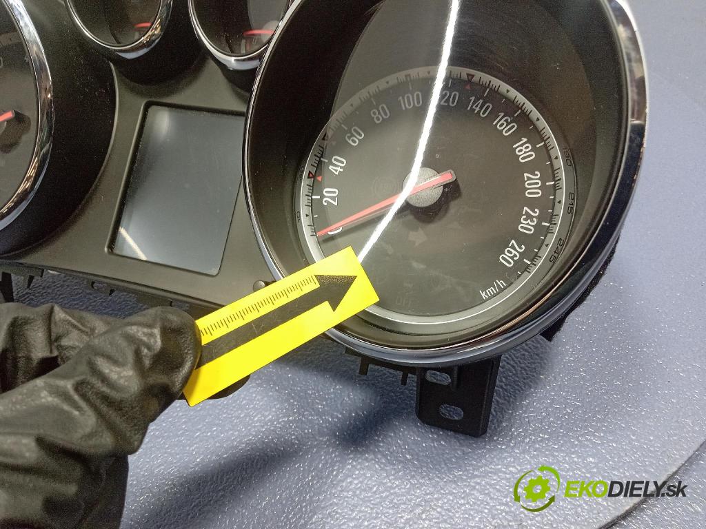 Opel Astra 2011 prístrojovka/ budíky 13355666