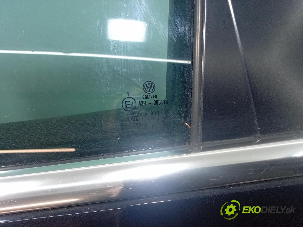 Vw Passat 2009 dvere zad Vľavo: