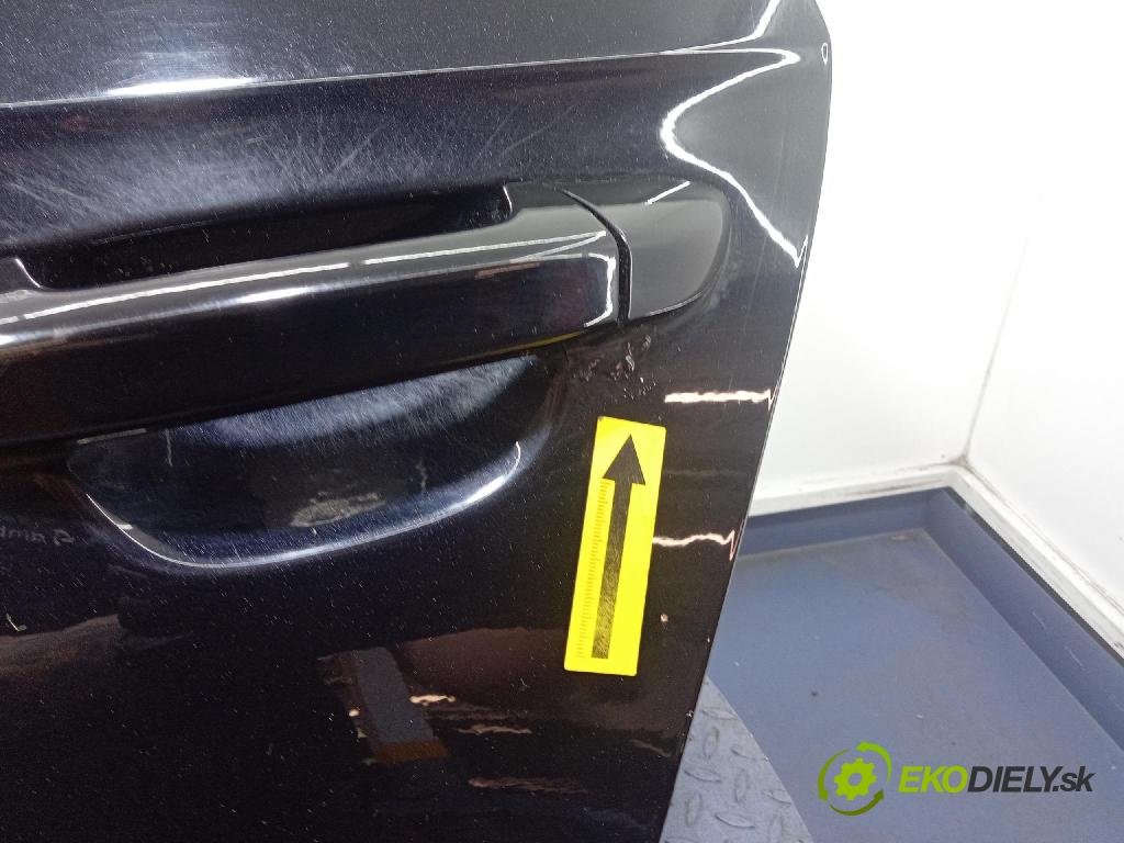 Vw Passat 2009 dvere zad Vľavo: