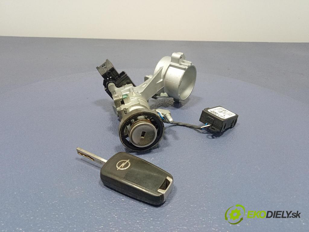 Opel Astra 2011 Spínač zapaľovania: 20939745