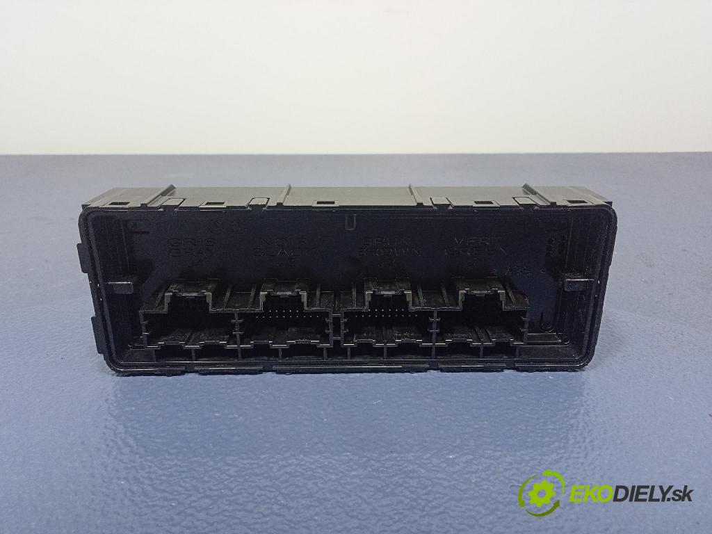 Opel Astra 2011 riadiaca jednotka 13578112